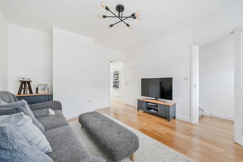 138 Central Road, Morden, SM4 5RL