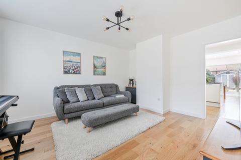 138 Central Road, Morden, SM4 5RL