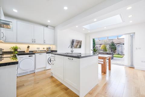 138 Central Road, Morden, SM4 5RL