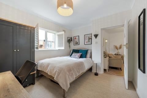 34 Aboyne Drive, London, SW20 0AL