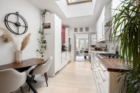 34 Aboyne Drive, London, SW20 0AL