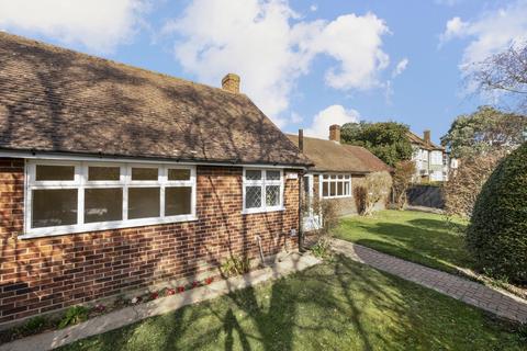 40 Wilton Crescent, London, SW19 3QS