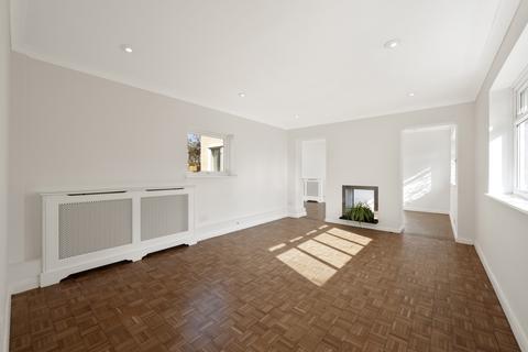 40 Wilton Crescent, London, SW19 3QS