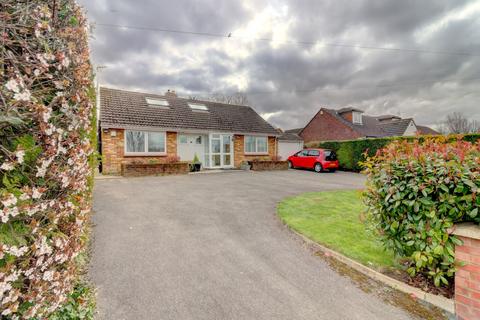 3 bedroom bungalow for sale, Wellington Avenue, Buckinghamshire HP27