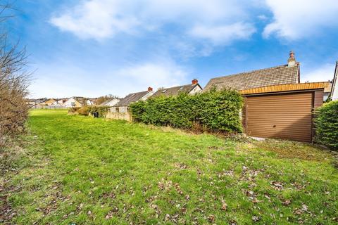 2 bedroom bungalow for sale, Dingle Road, Gledholt, West Yorkshire HD1