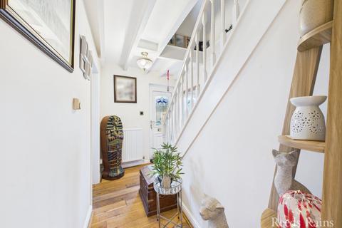 Cosy Top Marsh Lane, Ryehill, Hull, HU12 9NJ