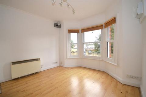 1 bedroom flat to rent, Upper Lattimore Rd, St Albans, Herts