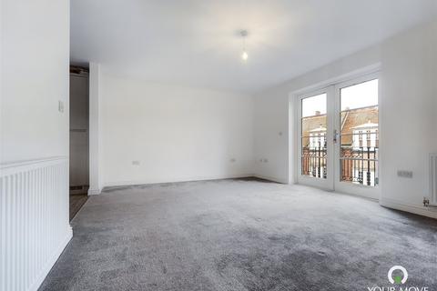 2 bedroom apartment to rent, High Street, Kent CT10