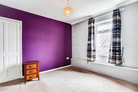 2 bedroom end of terrace house for sale, Newmarket Lane, Leeds LS26