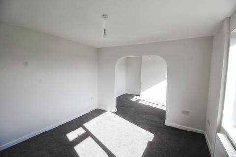 3 bedroom end of terrace house to rent, Lenin Terrace, Durham DH9