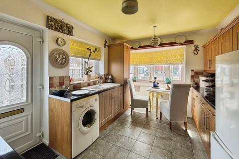 undefined, Hollin Drive, Wakefield WF4