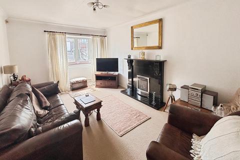 undefined, Hollin Drive, Wakefield WF4