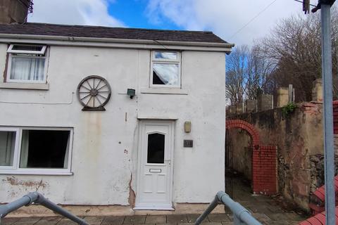 3 bedroom end of terrace house for sale, King Street, Wrexham LL14