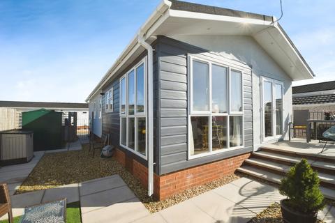 2 bedroom detached house for sale, Kirkstead Bridge Park, Woodhall Spa LN10