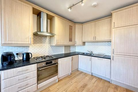 2 bedroom apartment to rent, SW16