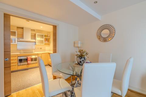 3 bedroom flat to rent, Marina Point, Imperial Wharf, SW6