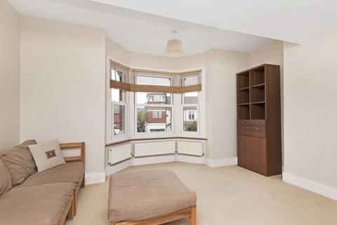 2 bedroom maisonette to rent, Kingston Road, SW20