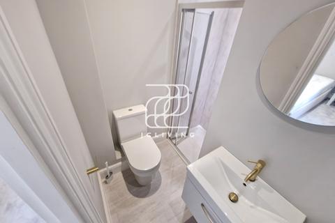 3 bedroom flat to rent, London, WC1H