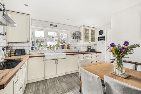 16 Fromont Close, Fulbourn, Cambridge, CB21 5HS