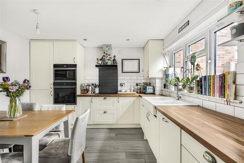 16 Fromont Close, Fulbourn, Cambridge, CB21 5HS