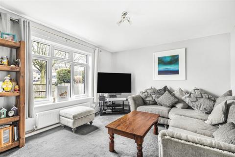 16 Fromont Close, Fulbourn, Cambridge, CB21 5HS