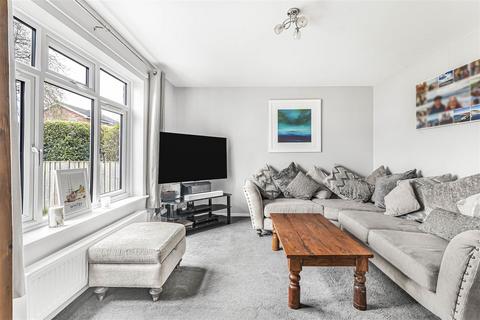 16 Fromont Close, Fulbourn, Cambridge, CB21 5HS