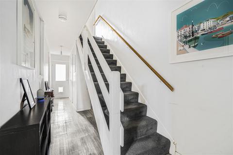 16 Fromont Close, Fulbourn, Cambridge, CB21 5HS