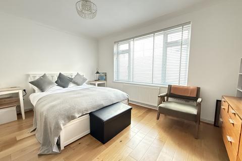 1 bedroom flat for sale, MEDINA VILLAS HOVE