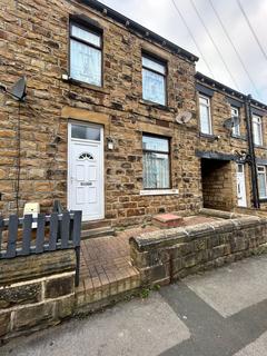 3 bedroom terraced house to rent, Clutton Street, Soothill, WF17