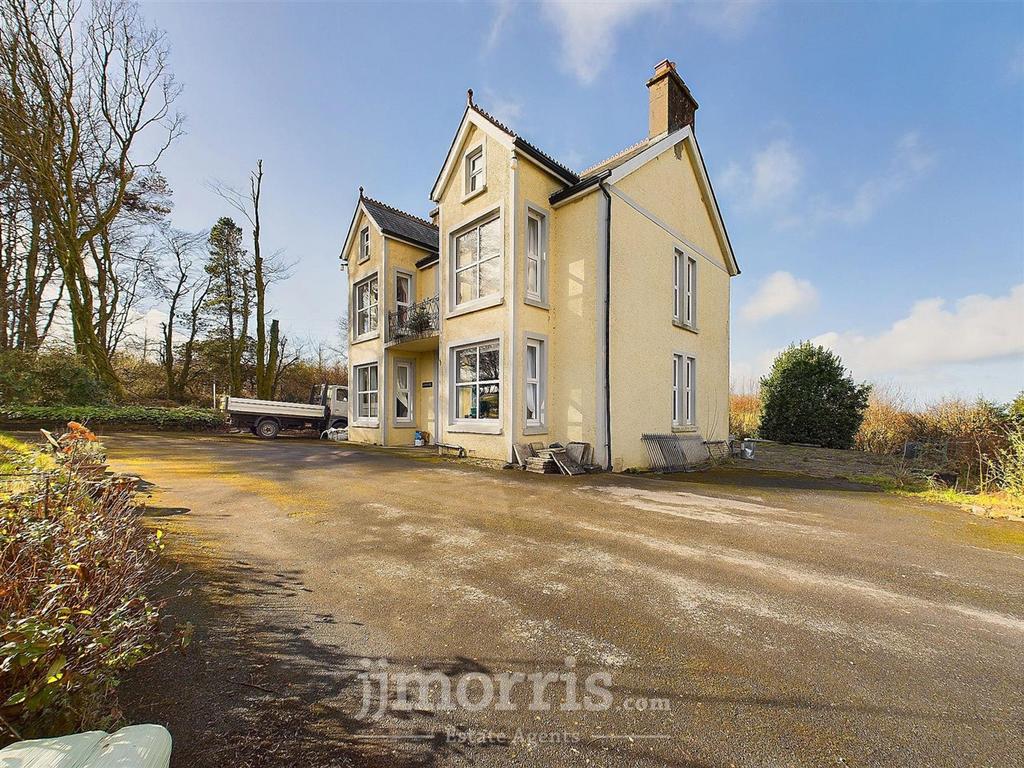 CAM03686 G0-PR0256-STILL004.jpg