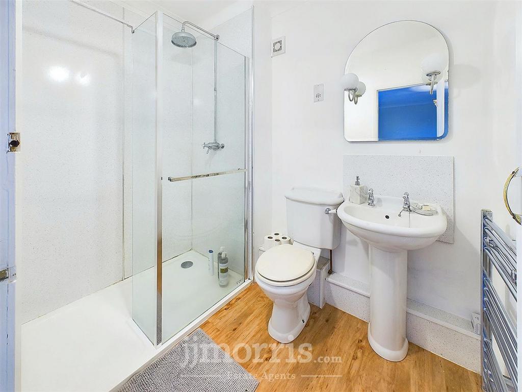Ensuite