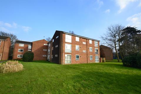 1 bedroom flat for sale, Moor Park, Aurum Close, Horley