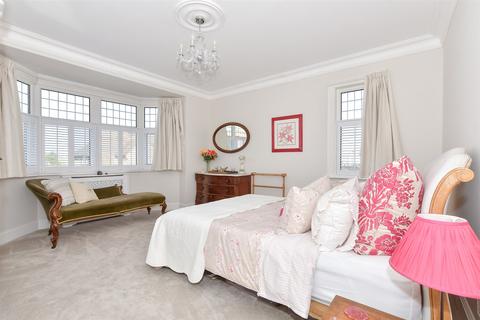 4 bedroom semi-detached house for sale, All Saints Avenue, Margate CT9