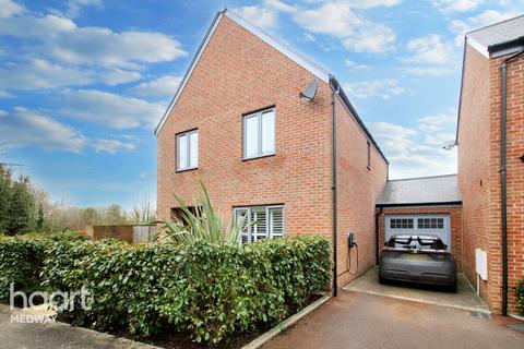 4 bedroom detached house for sale, Chatham Reach, Gillingham