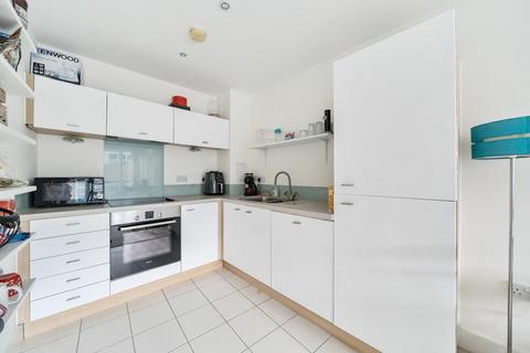 1 bedroom flat for sale, High Wycombe,  Buckinghamshire,  HP11