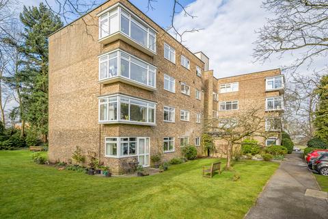 2 bedroom apartment for sale, Buckingham Close, Guildford, Surrey, GU1