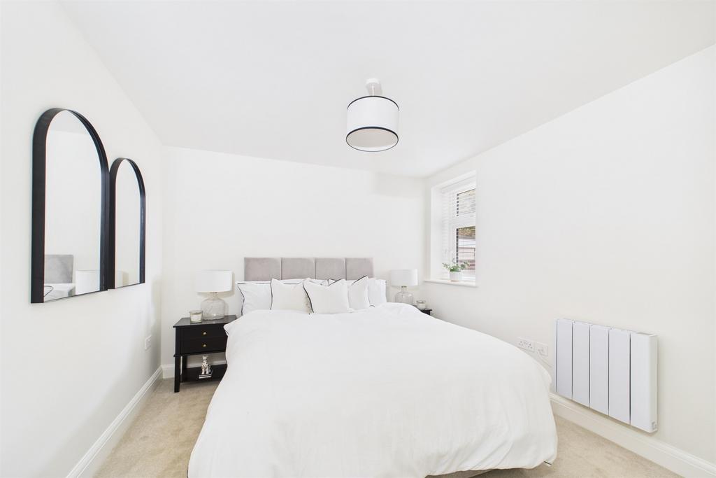 Show Apartment