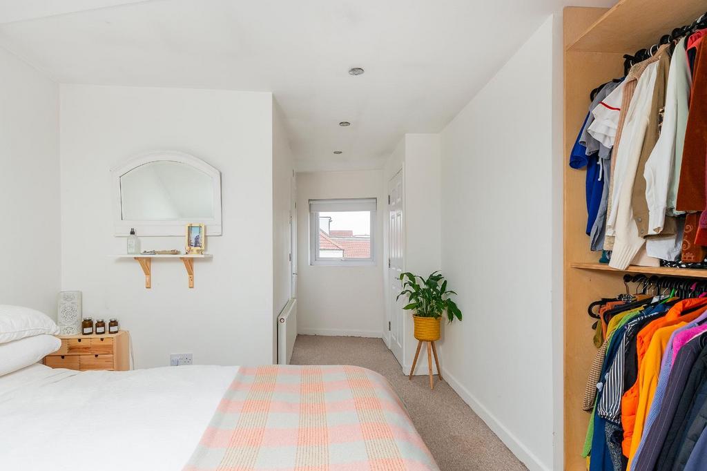 1 B7 R4 BR - Bedroom E.jpg