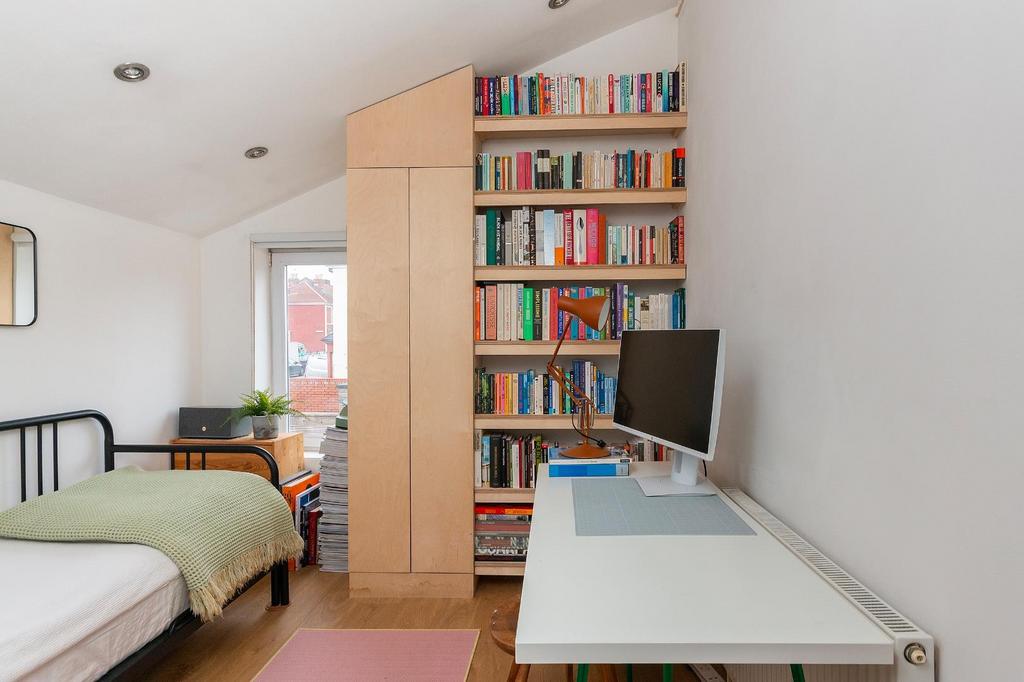 1 B7 R4 BR - Bedroom B.jpg