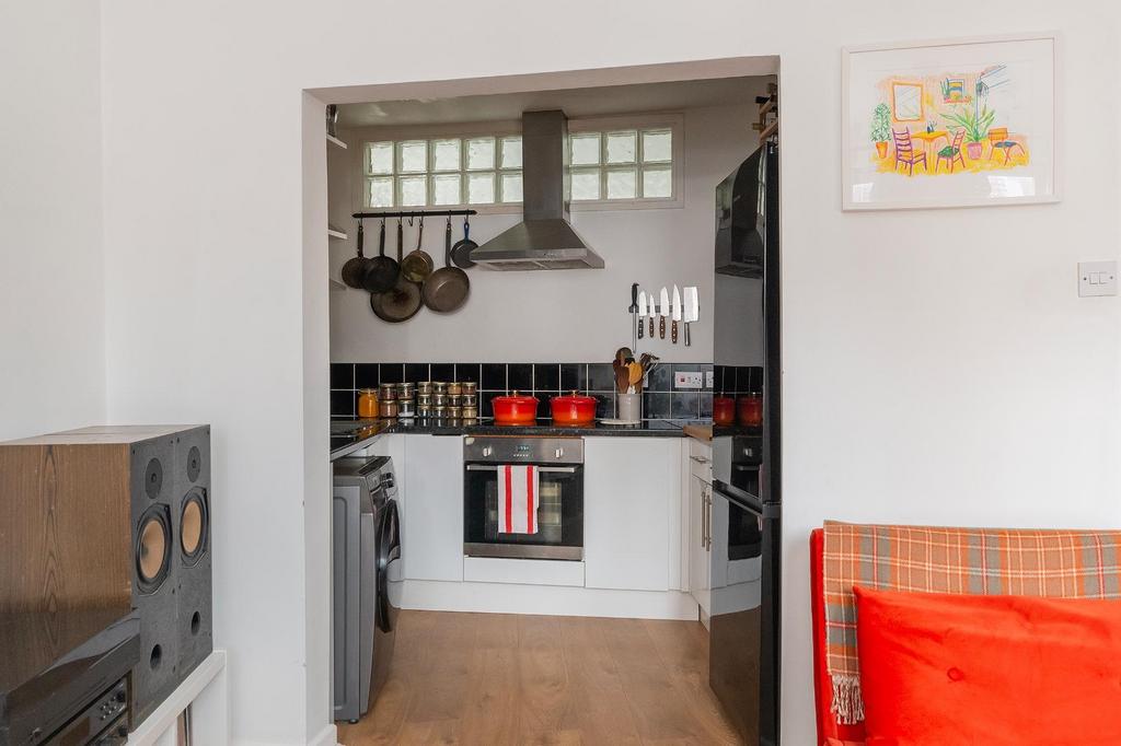 1 B7 R4 BR - Kitchen C.jpg
