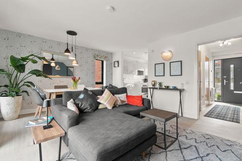 16 Drumgrew Quadrant, Kilsyth, Glasgow, G65 9DS