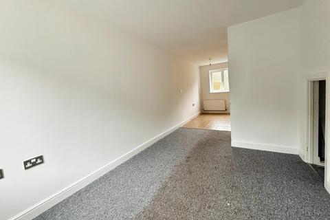 2 bedroom semi-detached house for sale, Lodge Court, Telford TF2