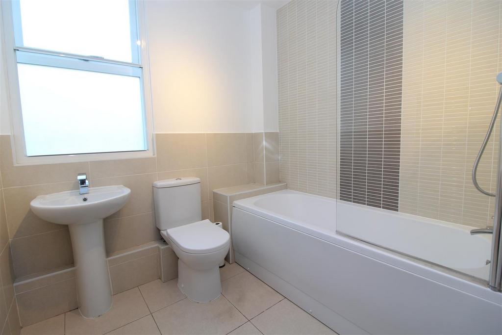 Bathroom.JPG