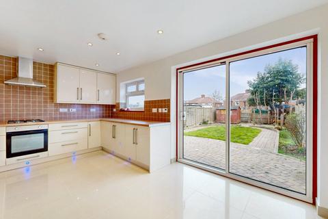 4 bedroom semi-detached house for sale, Peareswood Gardens, Stanmore, HA7