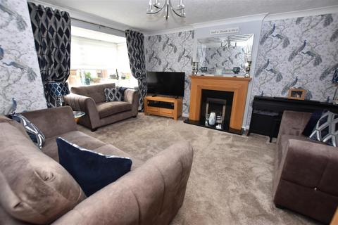 4 bedroom detached house for sale, Barleigh Road, Hull