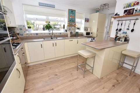 10 Barleigh Road, Hull, HU9 4TH