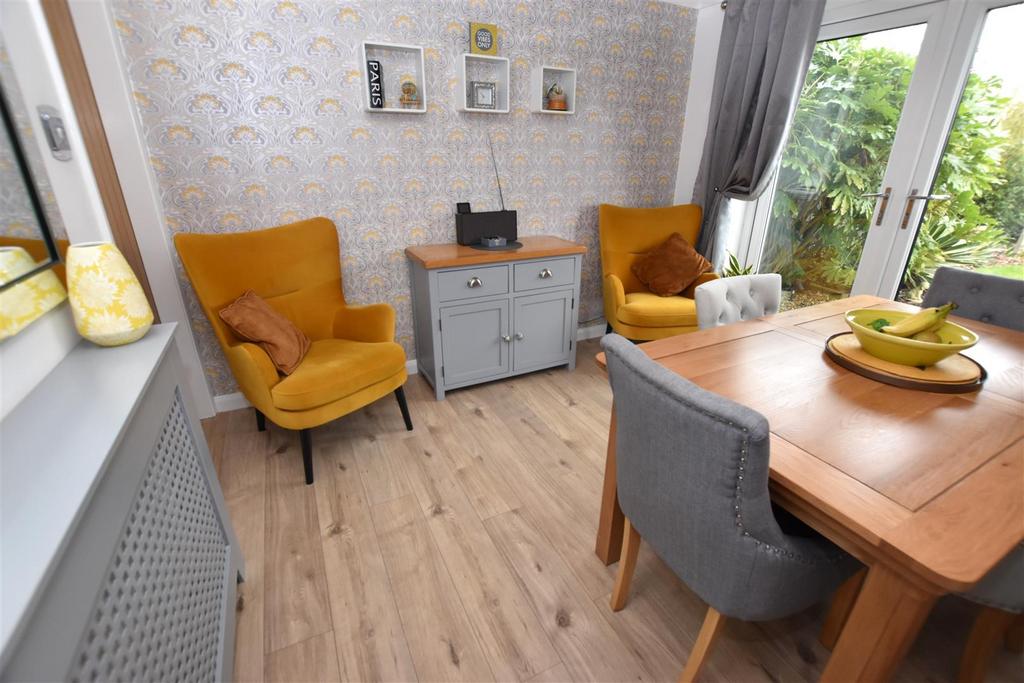 Dining Room.JPG
