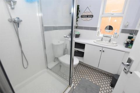 10 Barleigh Road, Hull, HU9 4TH