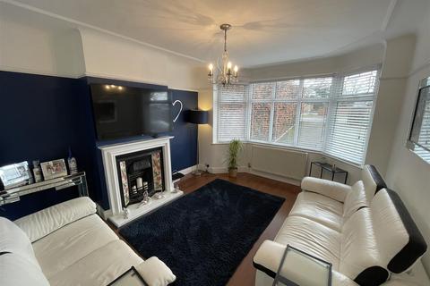 4 bedroom semi-detached house for sale, Barnston Road, Heswall