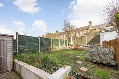 19a Collingtree Road, London, SE26 4QG